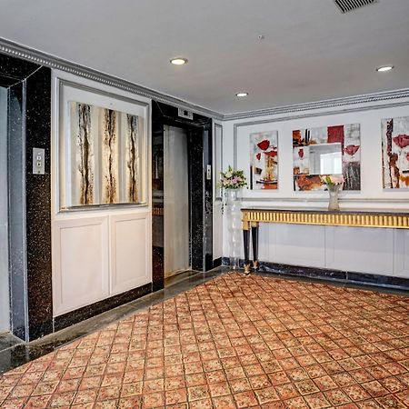 Townhouse 809 Royal Palms Hotel - Rose Collection ムンバイ エクステリア 写真