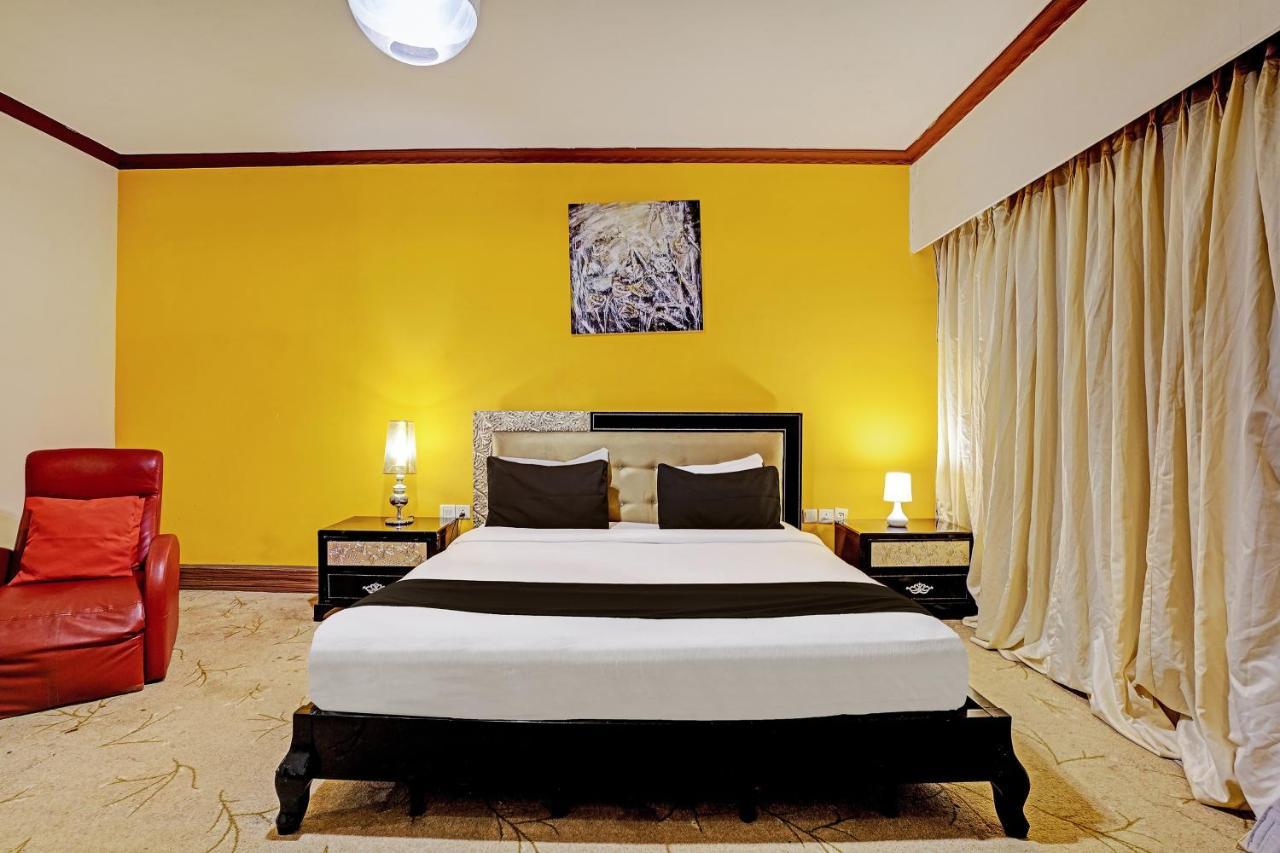 Townhouse 809 Royal Palms Hotel - Rose Collection ムンバイ エクステリア 写真
