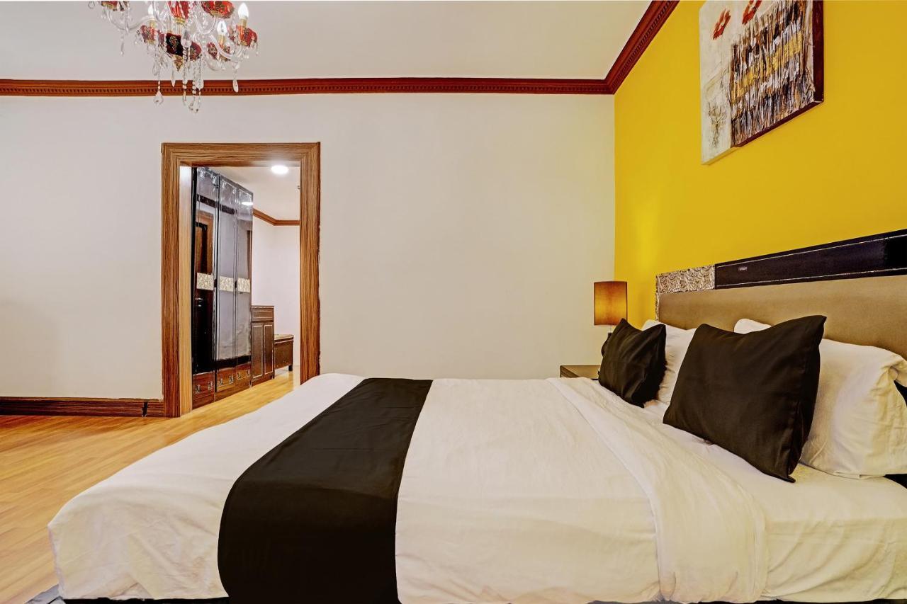 Townhouse 809 Royal Palms Hotel - Rose Collection ムンバイ エクステリア 写真