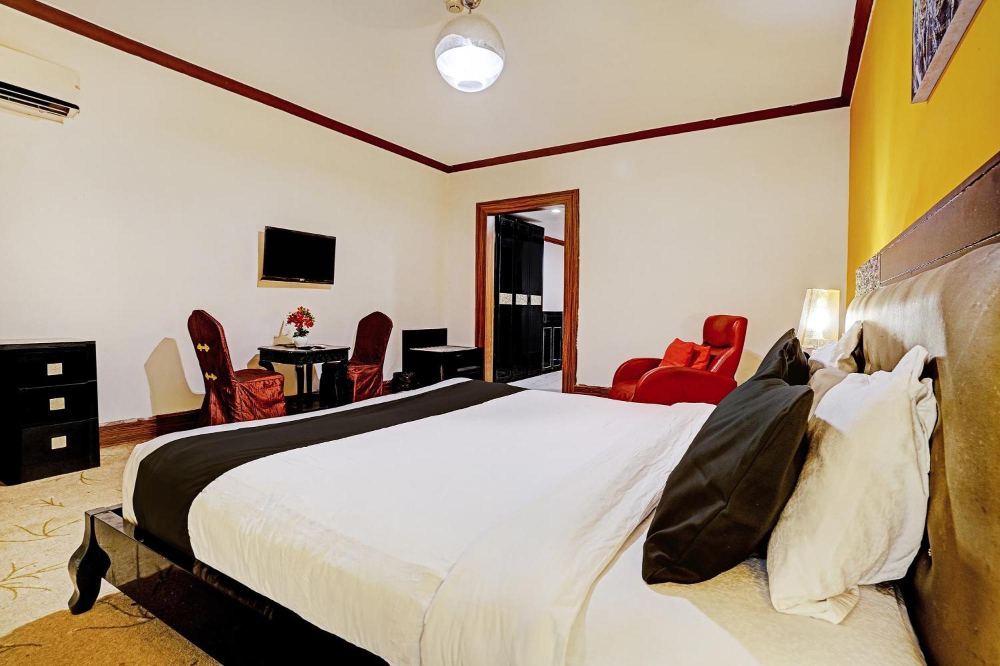 Townhouse 809 Royal Palms Hotel - Rose Collection ムンバイ エクステリア 写真